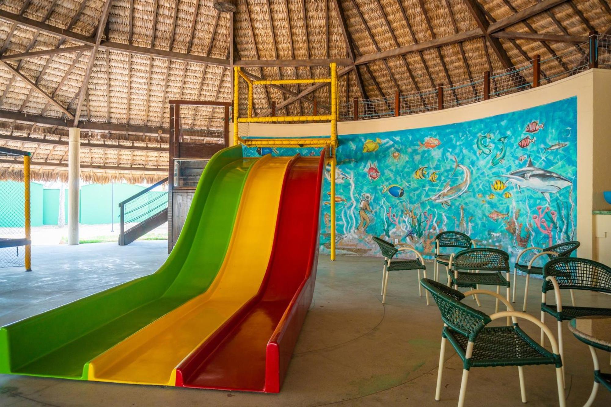 Sun City Rota Das Emocoes Камосим Екстериор снимка